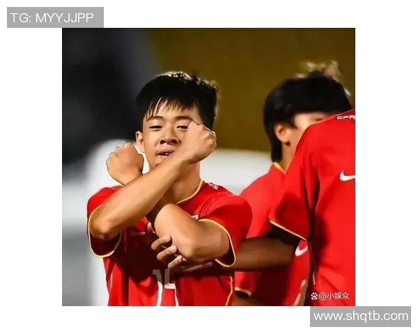 国足再遭失利球迷情绪崩溃社交平台热议声浪席卷全网